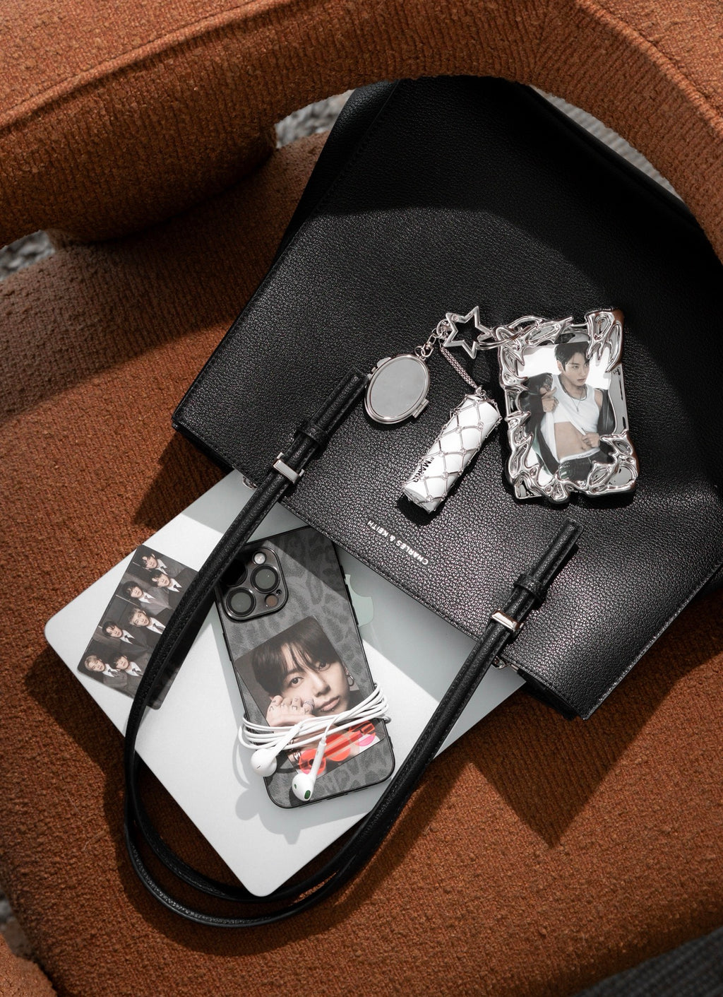 BTS JUNGKOOK - PHOTOCARD AND LIPGLOSS HOLDER KEYCHAIN