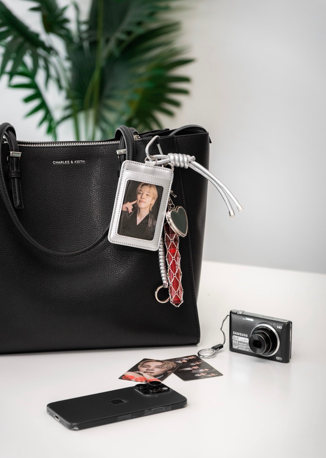 BTS JIMIN - PHOTOCARD AND LIPGLOSS HOLDER KEYCHAIN