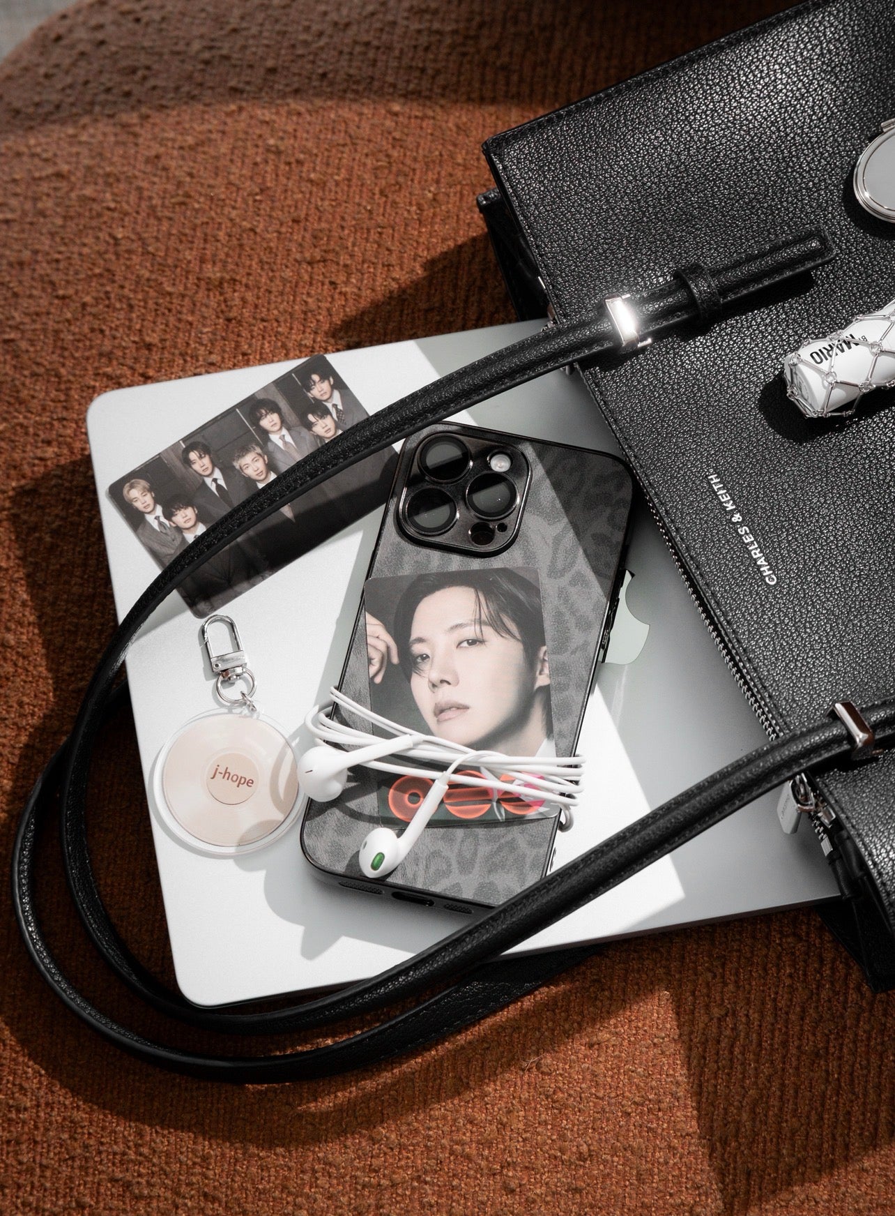 BTS JHOPE - PHOTOCARD AND LIPGLOSS HOLDER KEYCHAIN